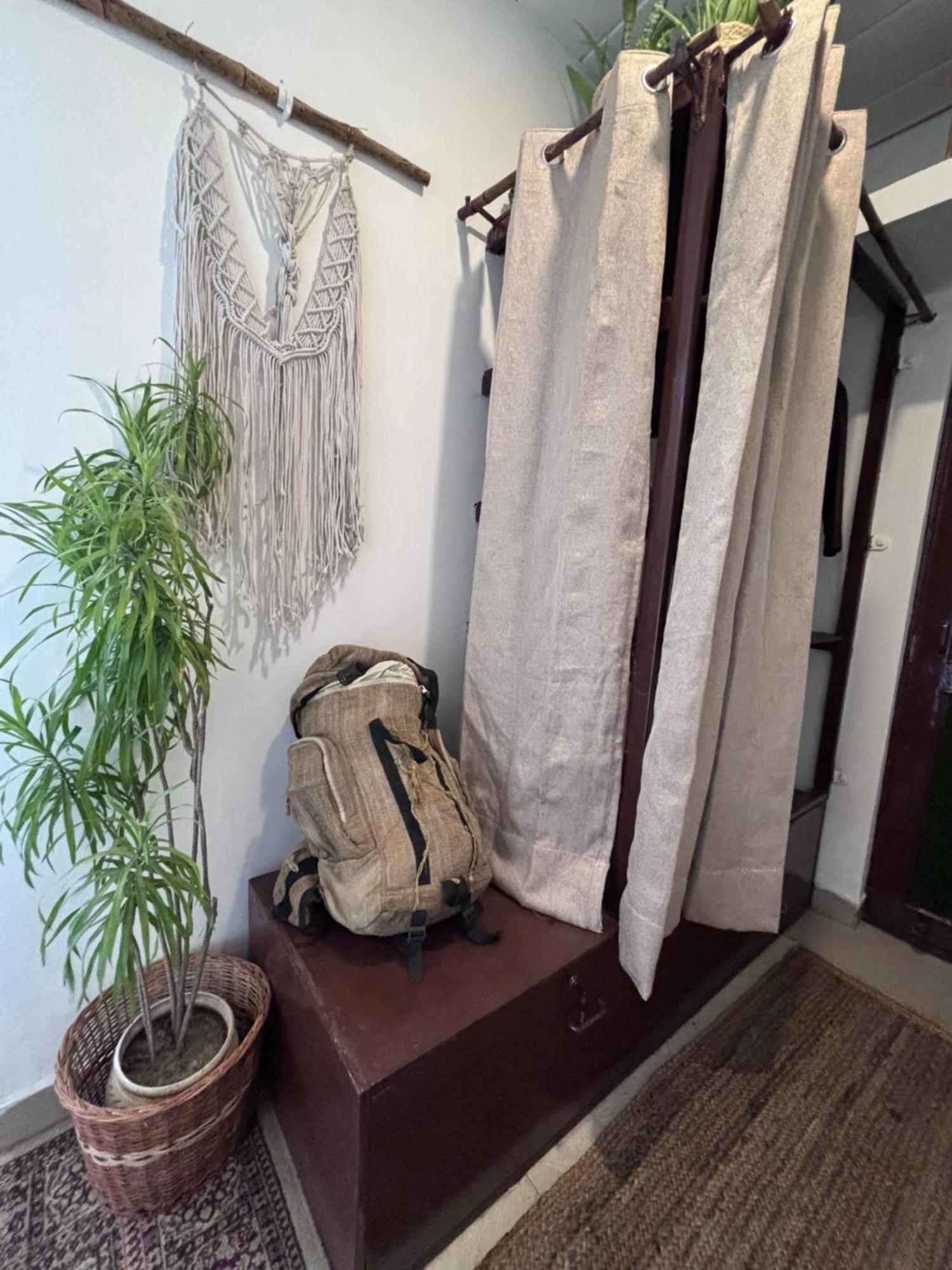 Appartement Anavrin Art House à New Delhi Extérieur photo